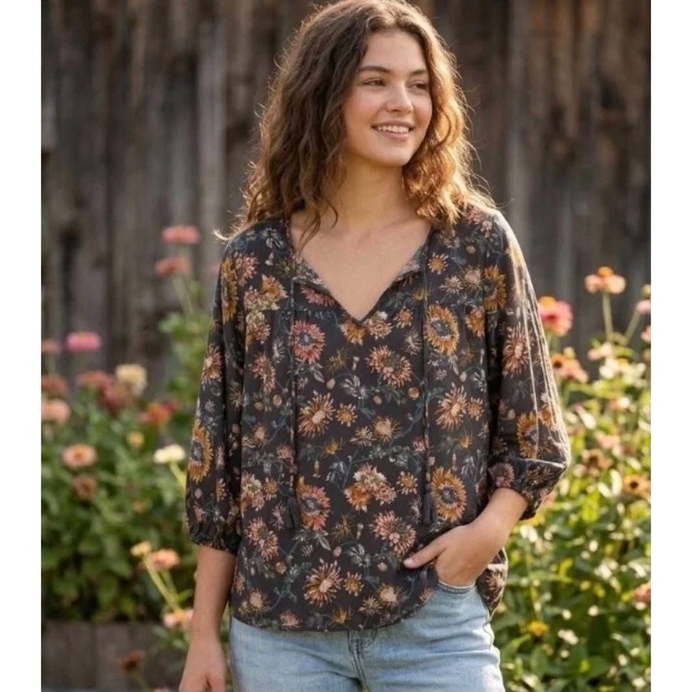 Natural Life Blouse Women's LS Floral Size Small S Black Floral